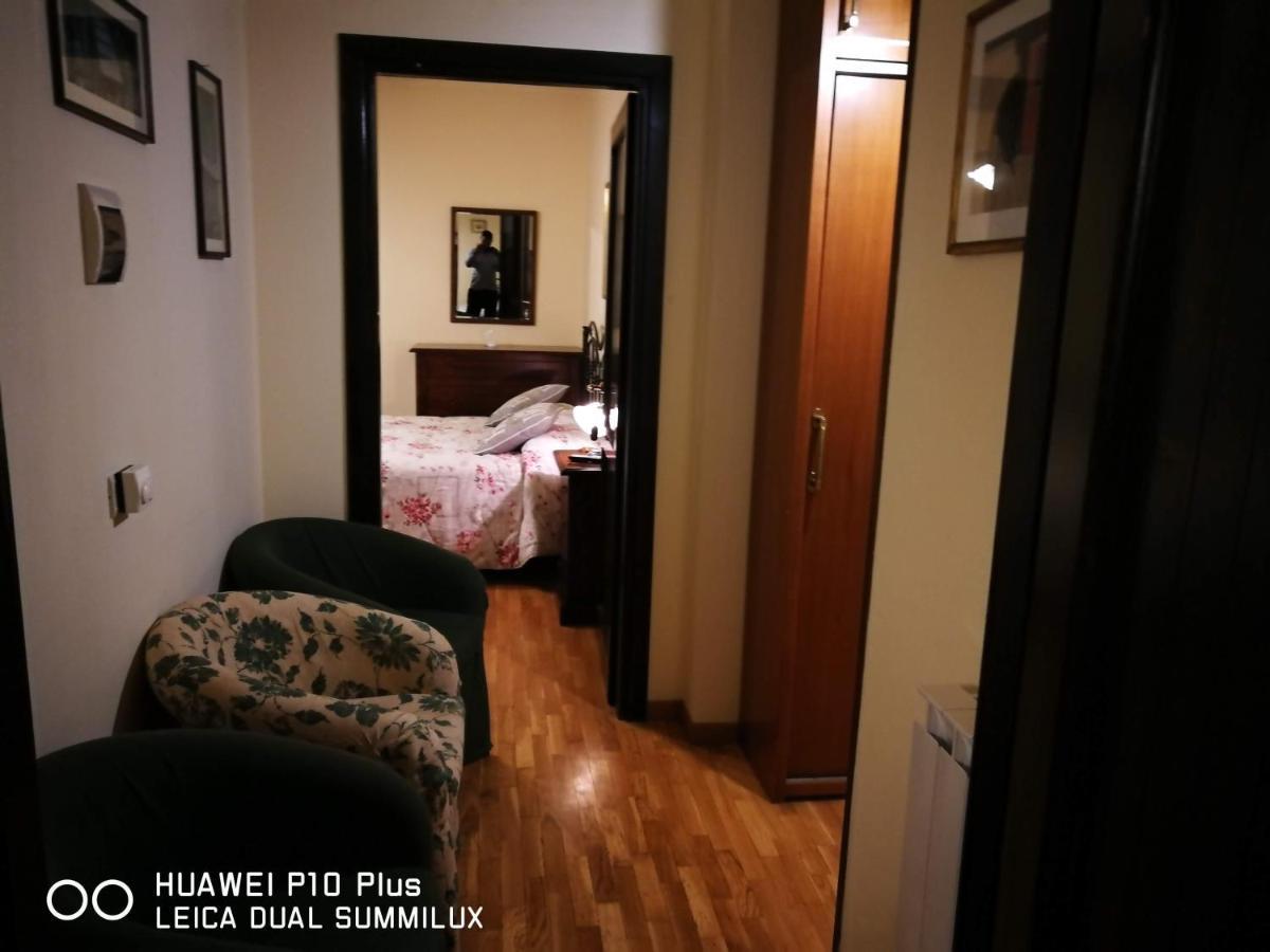 Villa Con Piscina 阿西西 外观 照片