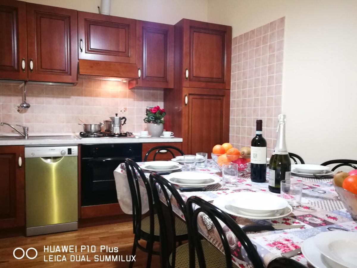 Villa Con Piscina 阿西西 外观 照片