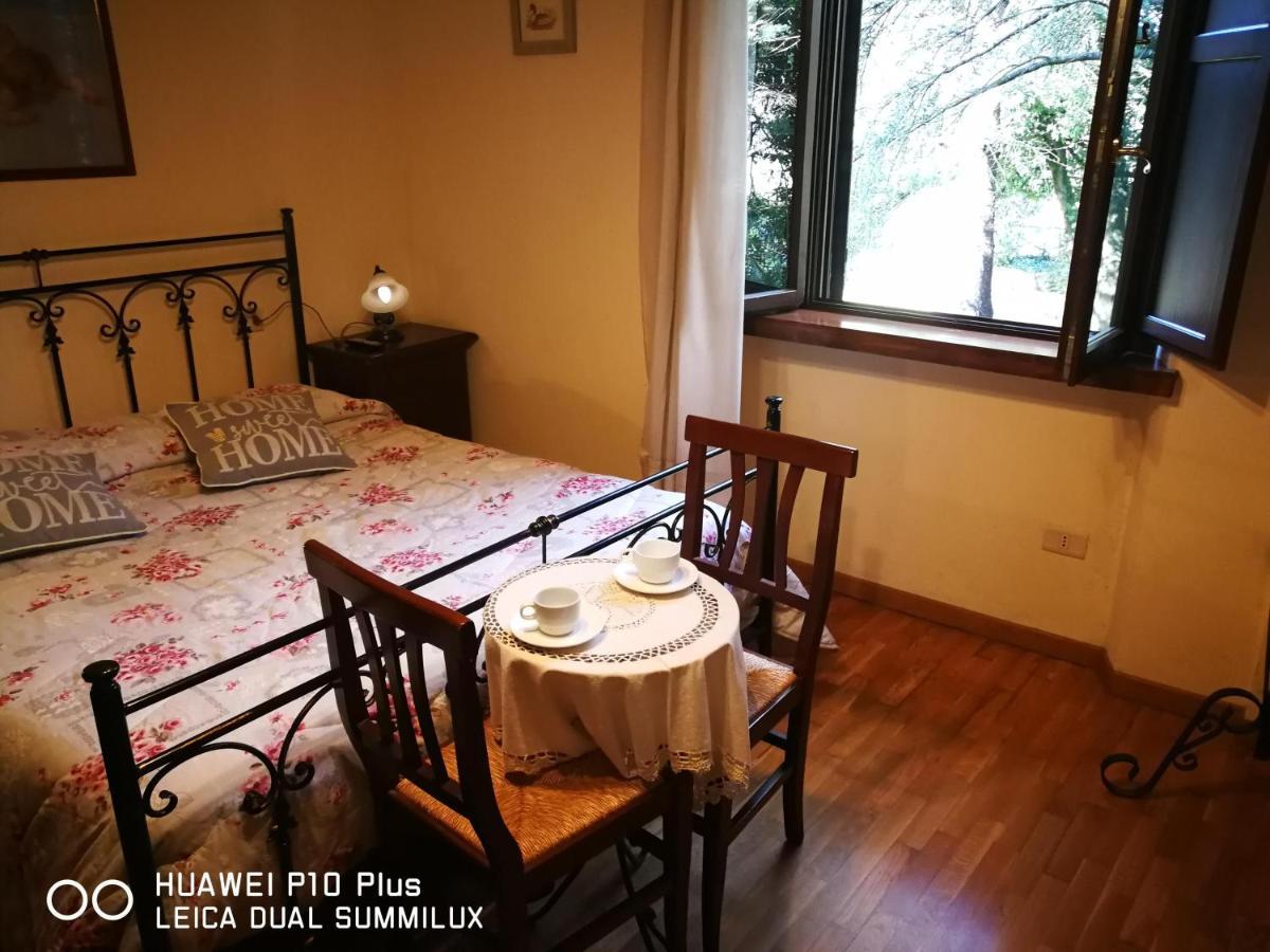 Villa Con Piscina 阿西西 外观 照片