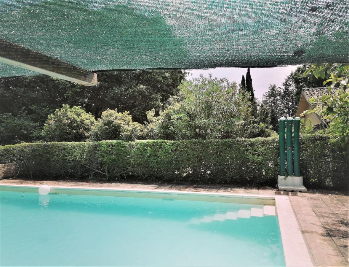 Villa Con Piscina 阿西西 外观 照片