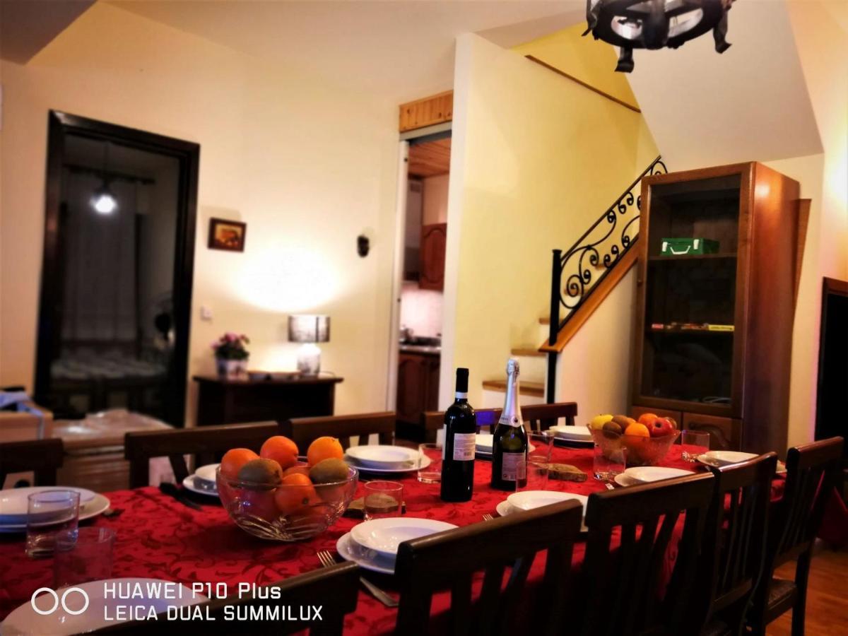 Villa Con Piscina 阿西西 外观 照片