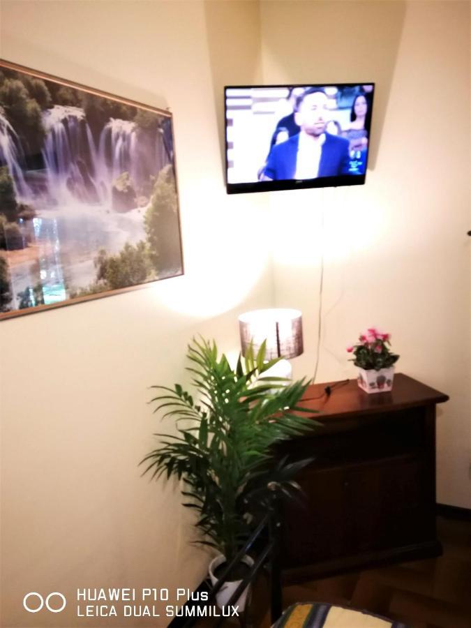 Villa Con Piscina 阿西西 外观 照片
